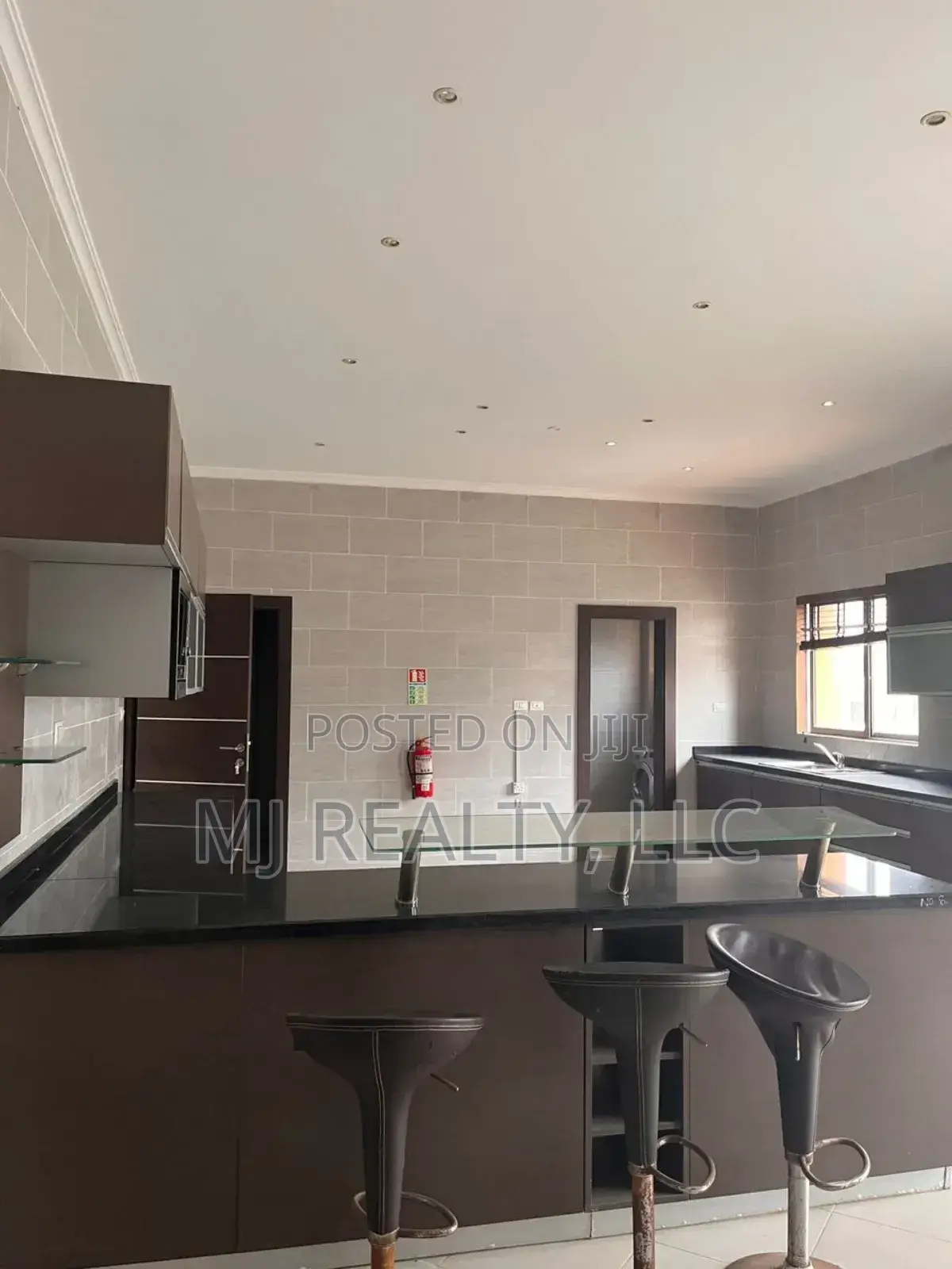 Furnished 3bdrm Block of Flats in Victoria Island for rent in Victoria Island