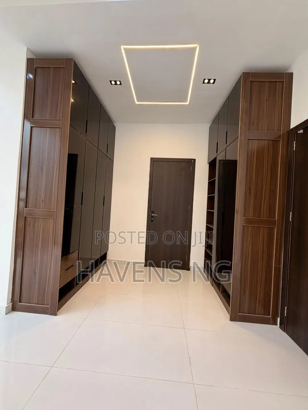 4bdrm Duplex in Off Lekki-Epe Expressway for sale in Off Lekki-Epe Expressway