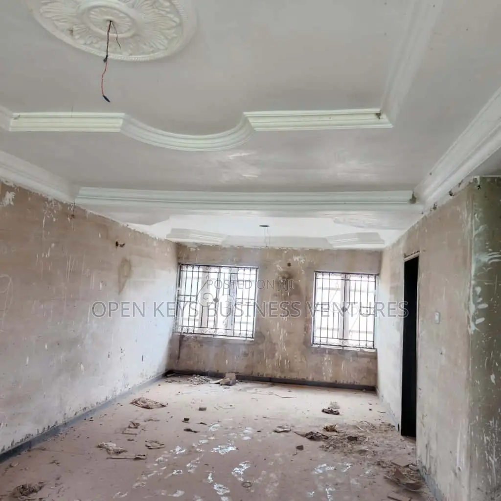 4bdrm Duplex in Eleyele-Ologuneru for sale in Eleyele