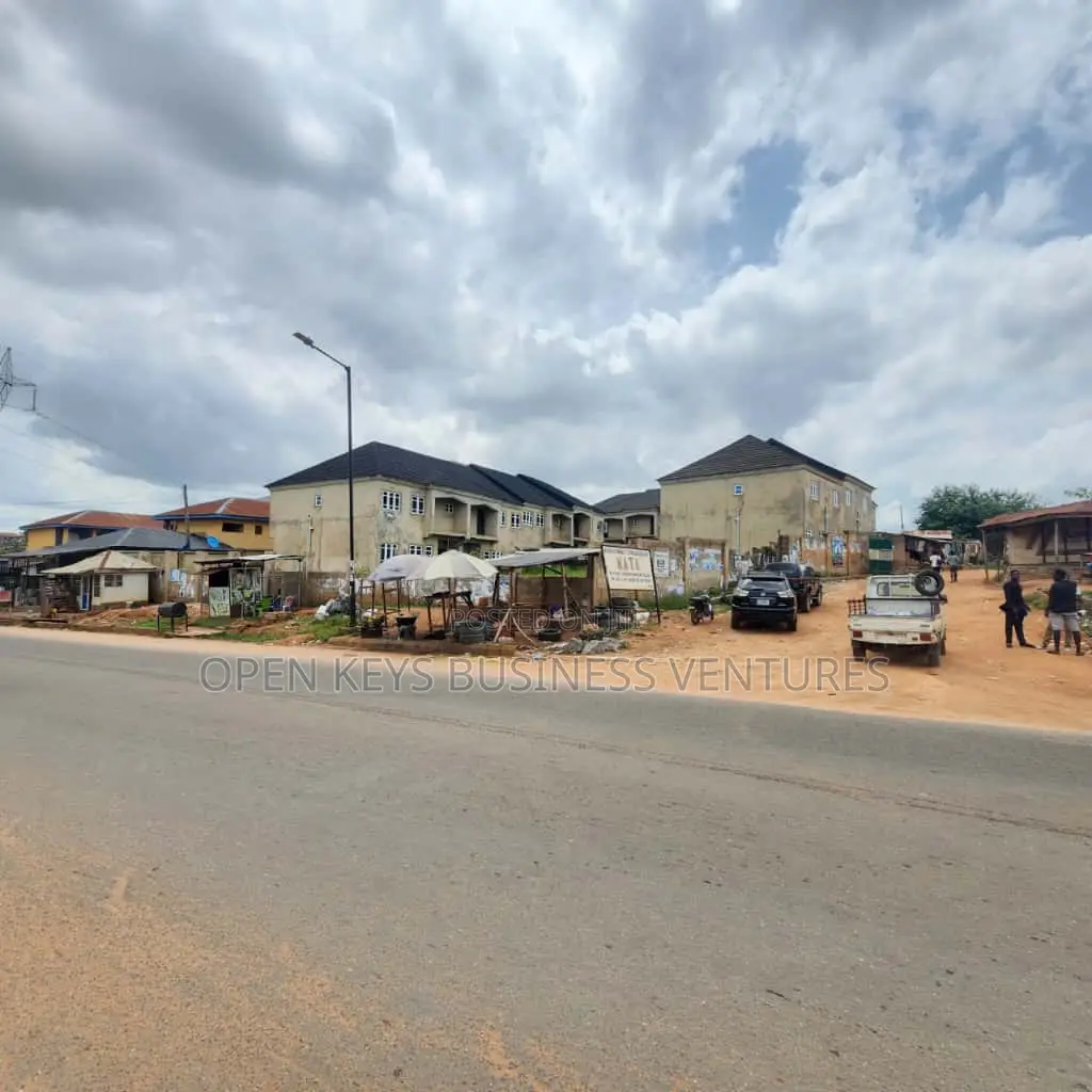 4bdrm Duplex in Eleyele-Ologuneru for sale in Eleyele