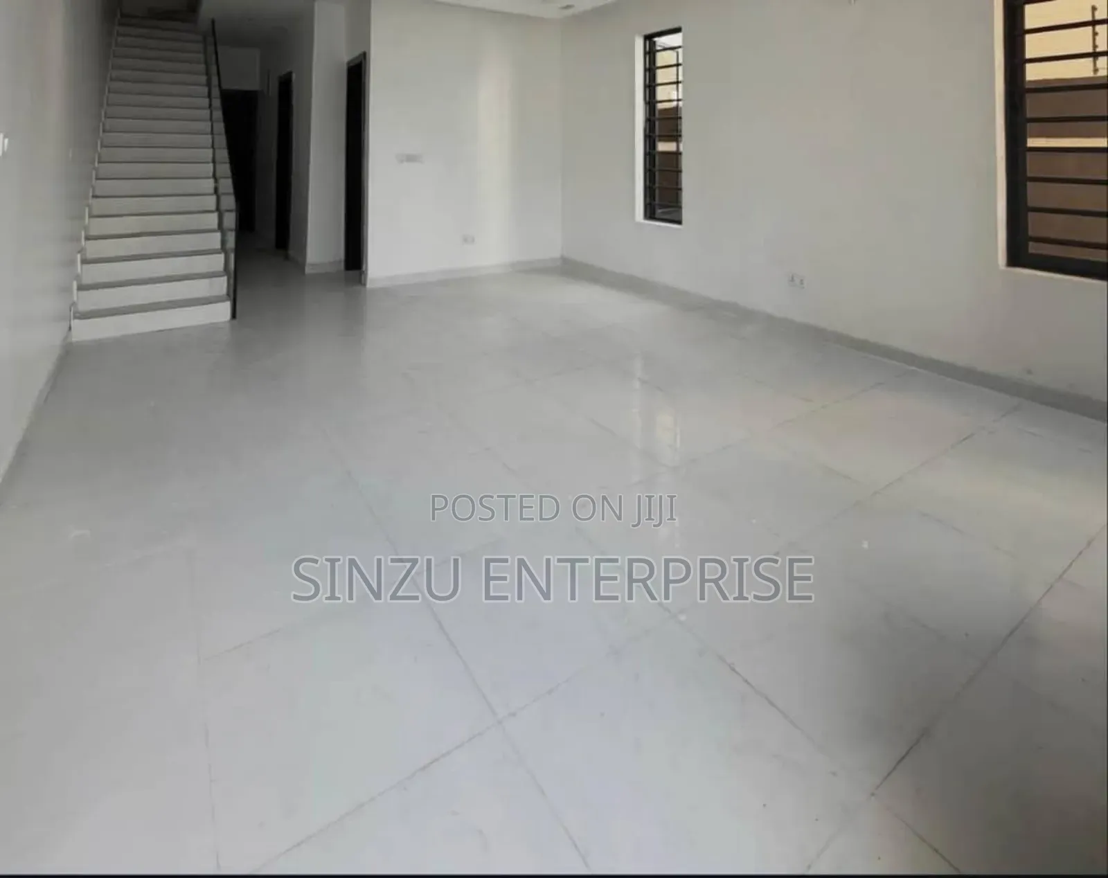 1bdrm Shared Apartment in New Road, Chevron for rent in Chevron
