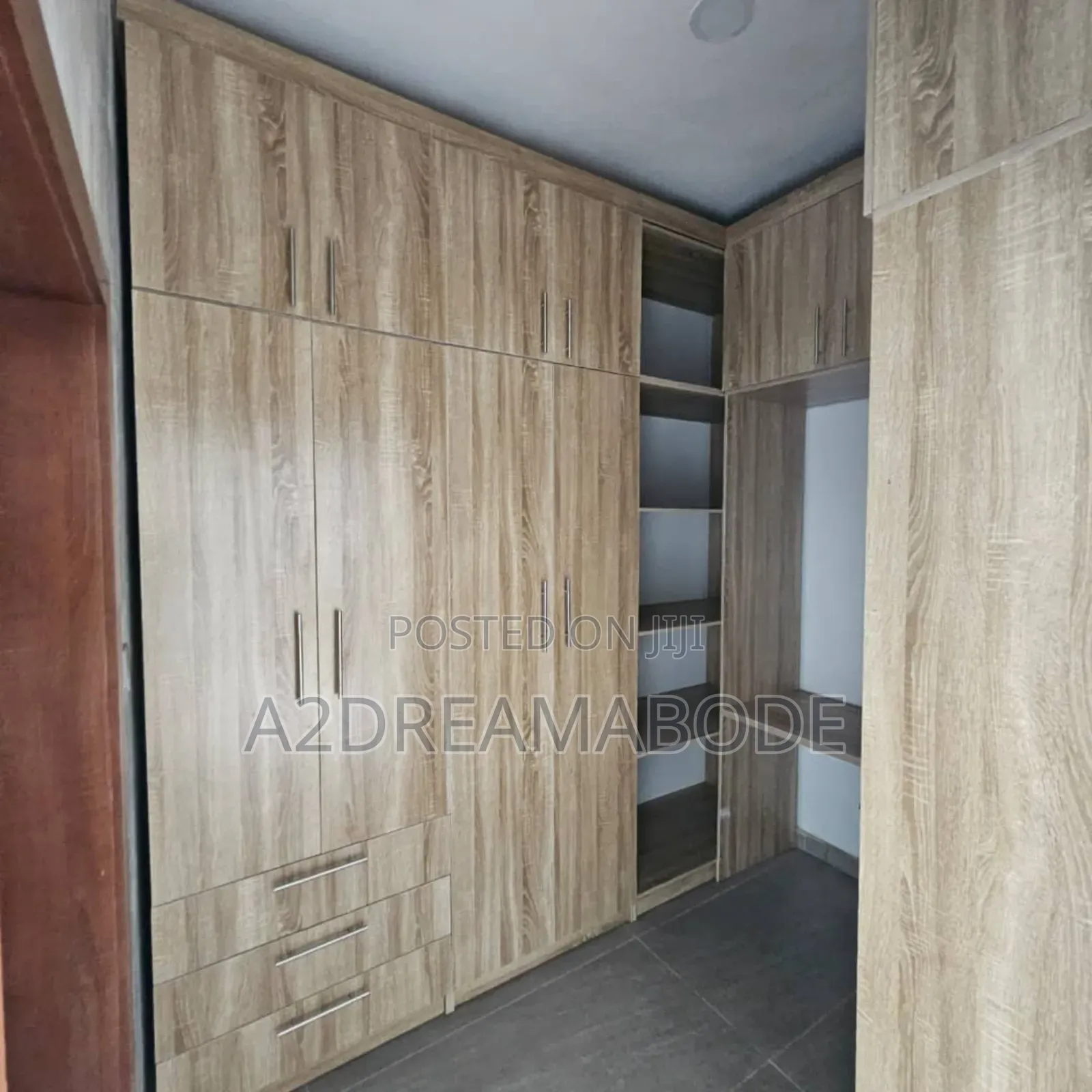 7bdrm Duplex in Magodo Phase 2 for sale in Magodo