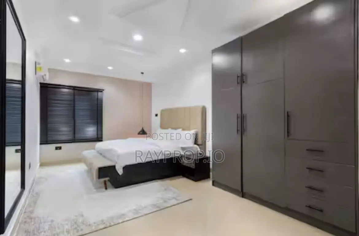 15f82fe1 - 4 Bedroom Shortlet in Ikoyi in Parkview Estate