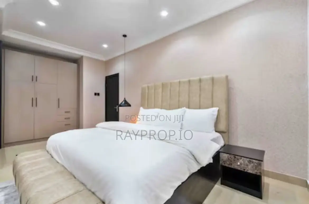 15f82fe1 - 4 Bedroom Shortlet in Ikoyi in Parkview Estate