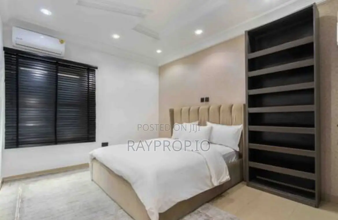 15f82fe1 - 4 Bedroom Shortlet in Ikoyi in Parkview Estate