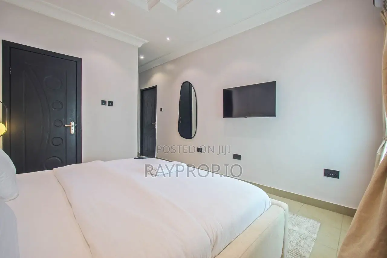 1762a0by - 4 Bedroom Shortlet in Ikoyi in Parkview Estate