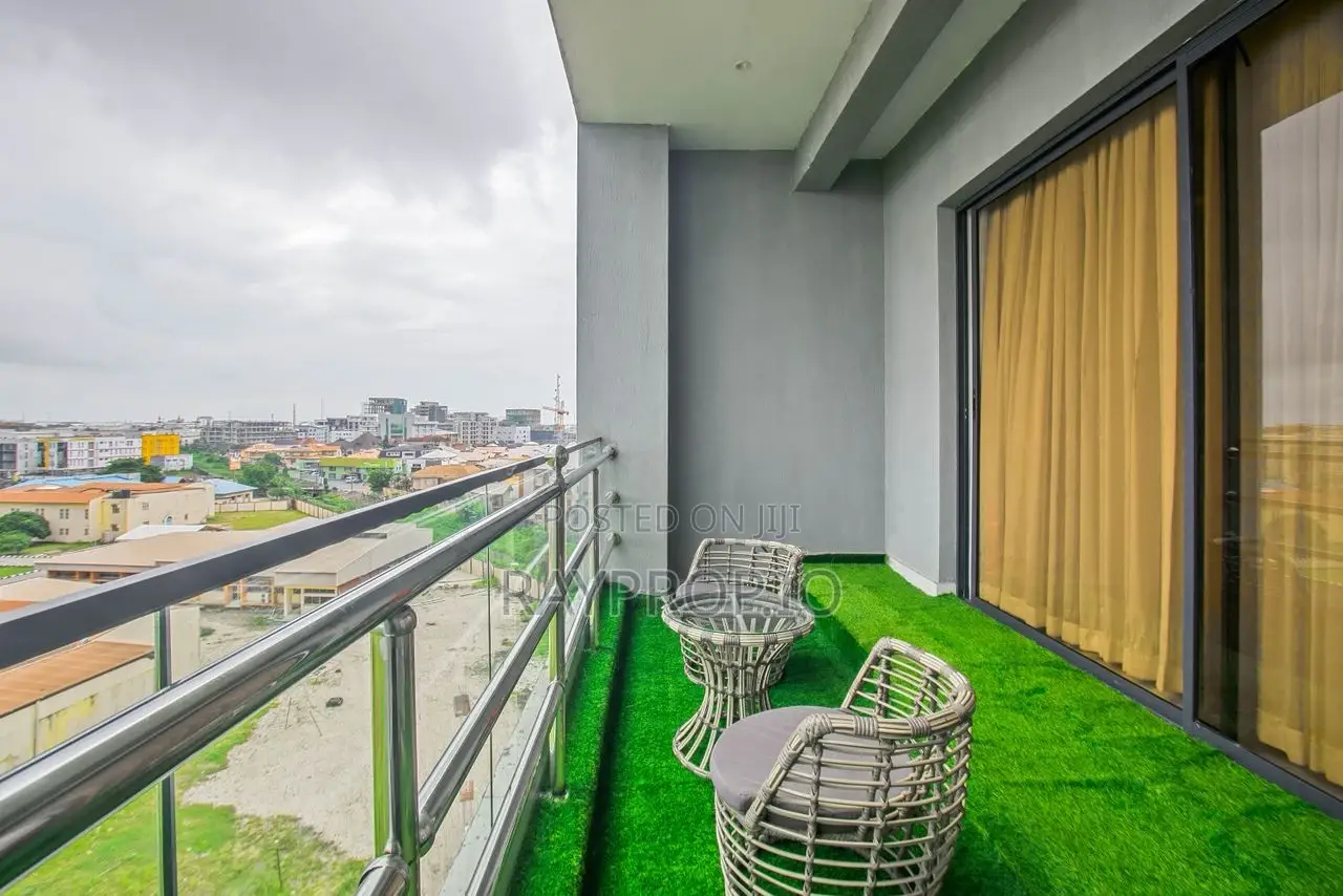 11ec57qd - 2 Bedroom Shortlet in Lekki Phase 1 in Lekki Phase 1