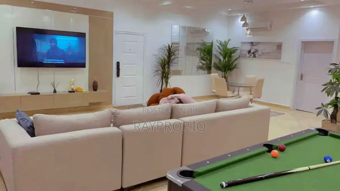 133715mk - 3 Bedroom Shortlet in Ikoyi in Parkview Estate