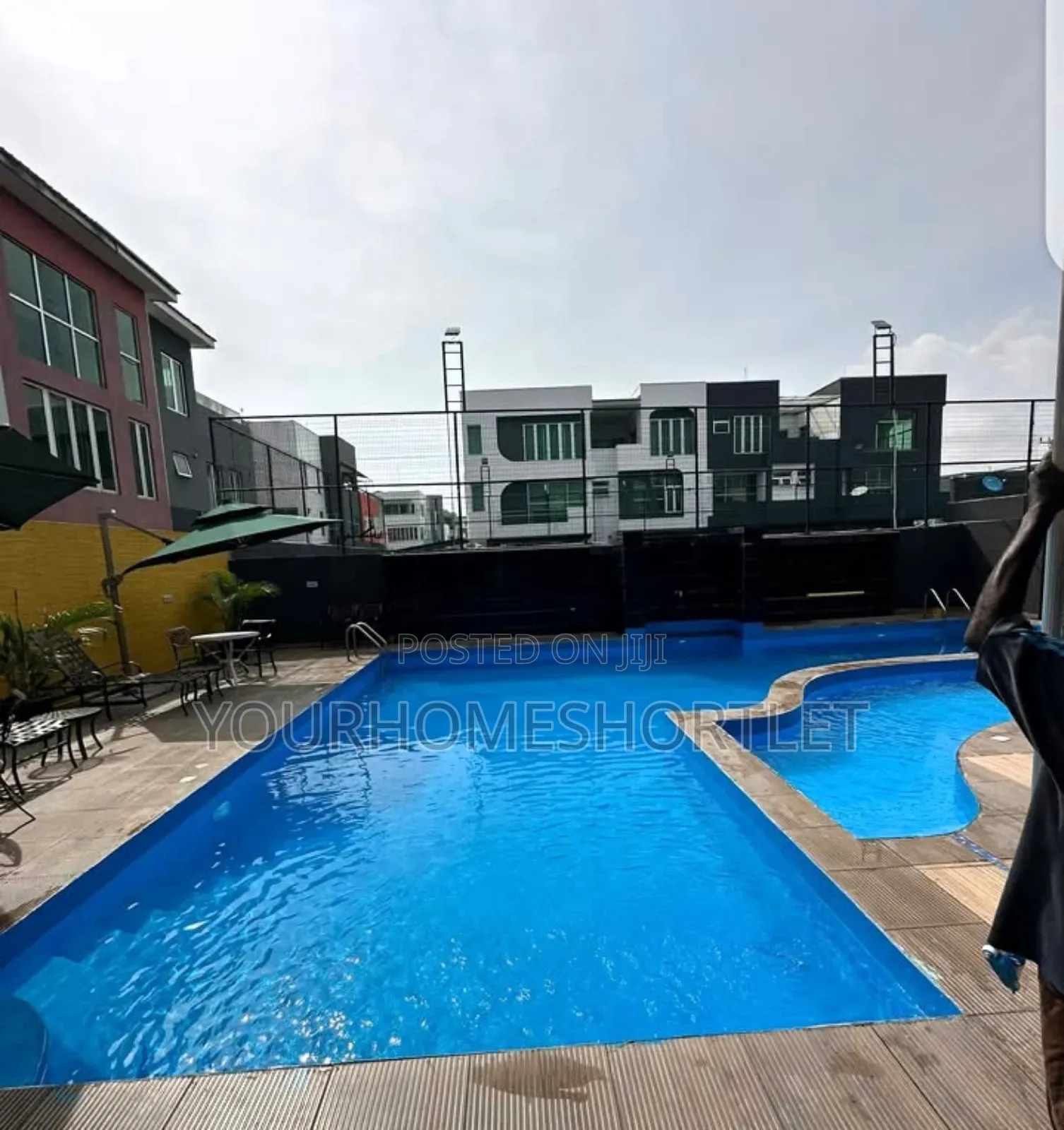 4/3 Bedroom Maisonette With Pool,Ps5, That Allows Movie Shoot in Ikate