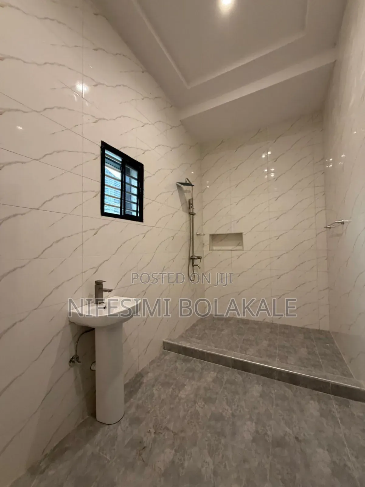 Furnished 3bdrm Duplex in Carlton Gate Estate,, Akala Express for rent in Akala Express