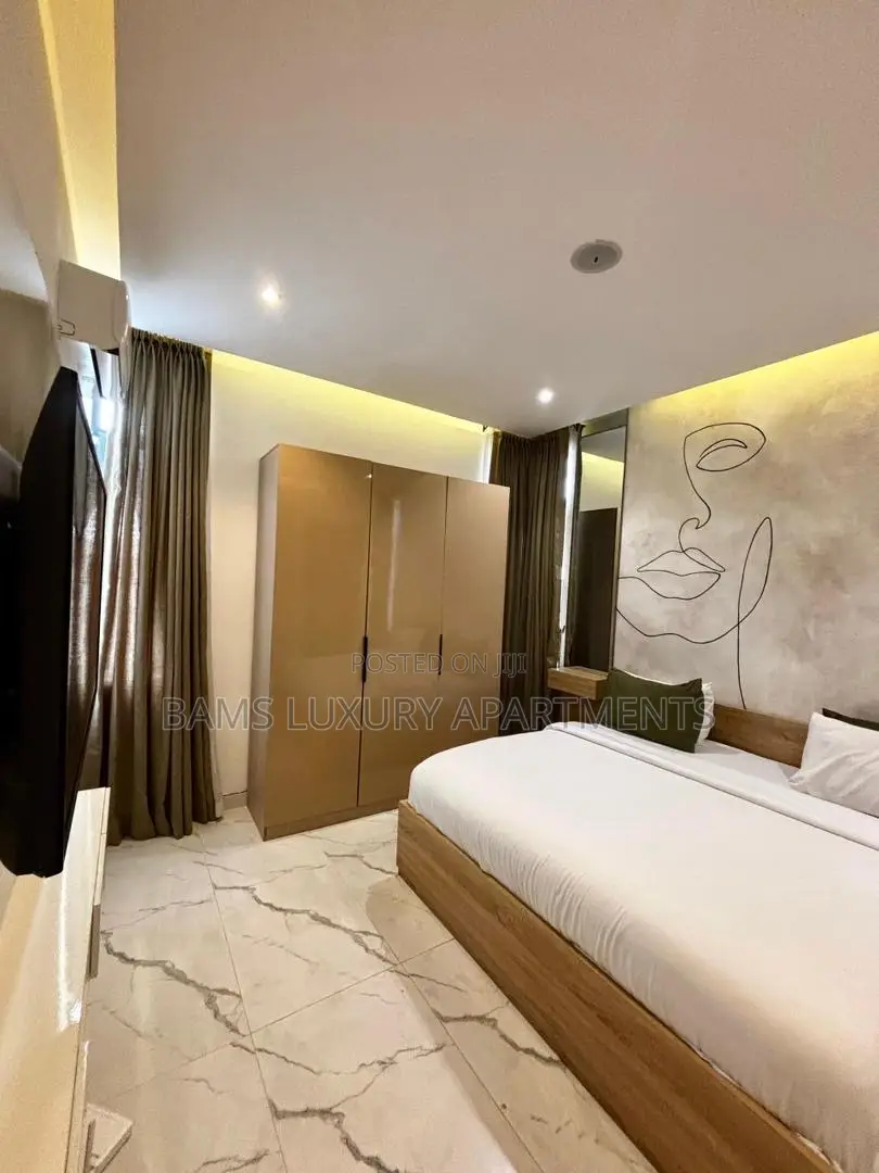2 Beds Shortlet at Lekki Phase 1 in Lekki Phase 1