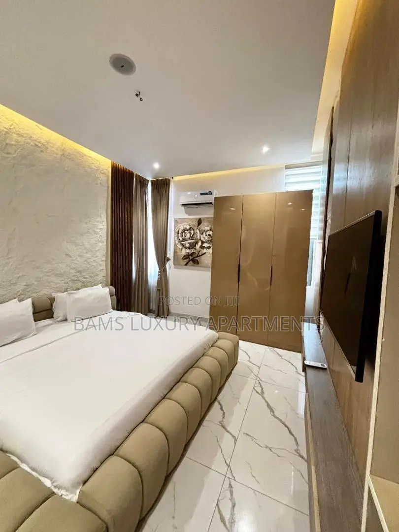 2 Beds Shortlet at Lekki Phase 1 in Lekki Phase 1