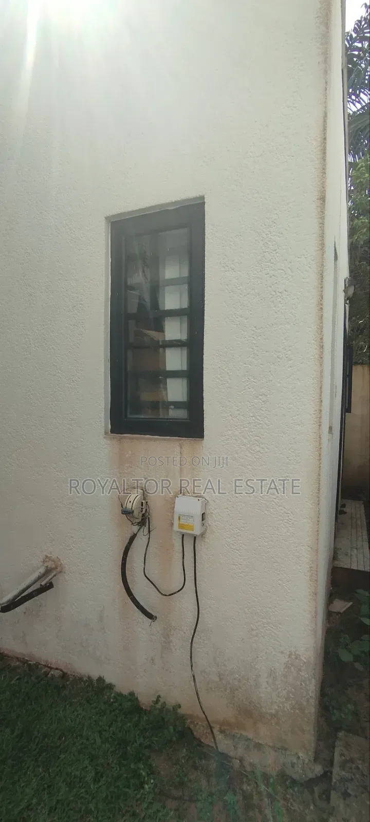 Executive Office Space With Standby Power Plant in Benin City