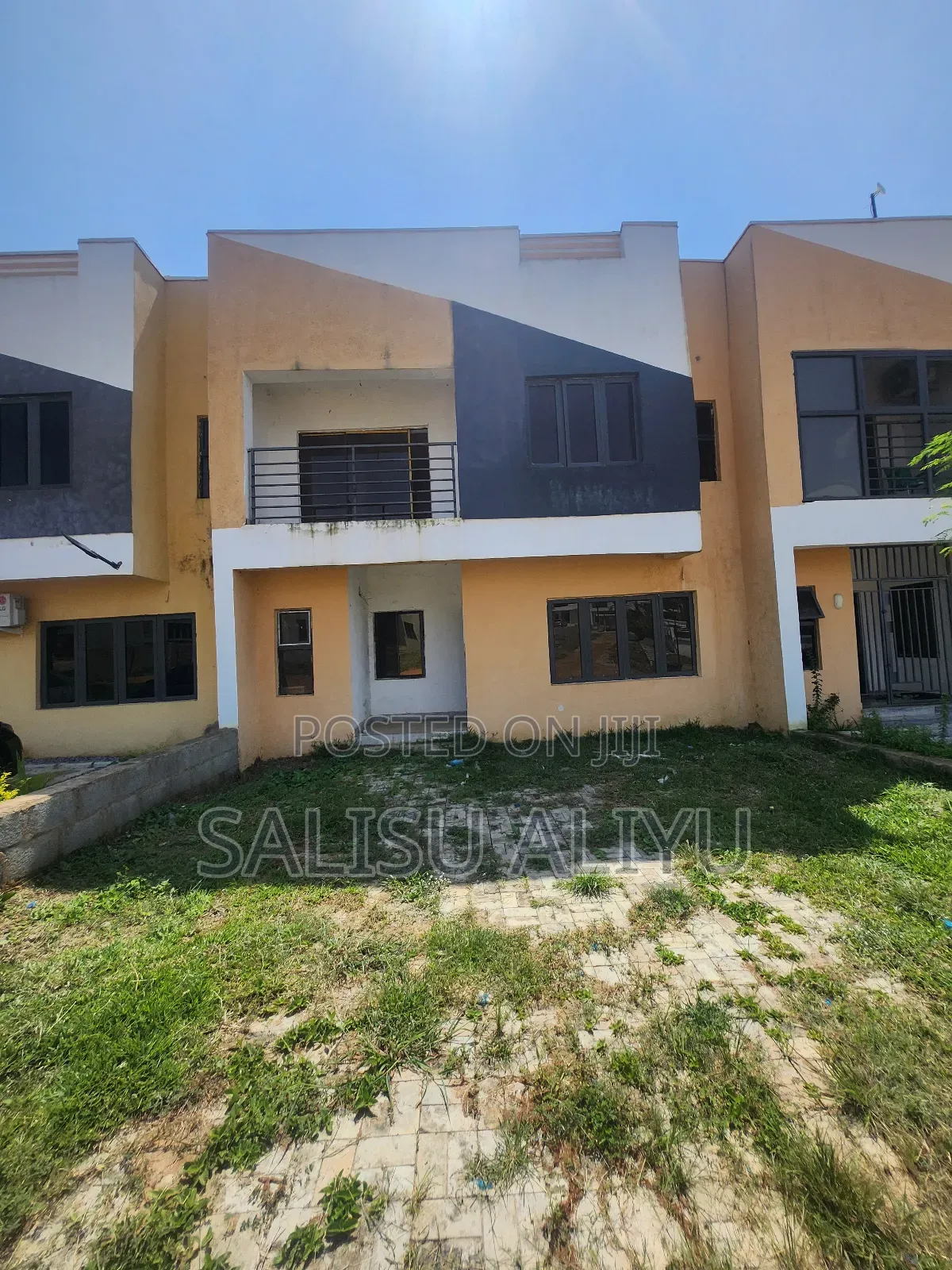 4bdrm Duplex in Karsana for sale in Karsana