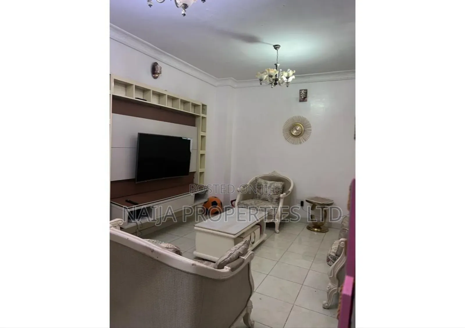 2bdrm Apartment in Igboefon, Lekki for sale in Lekki