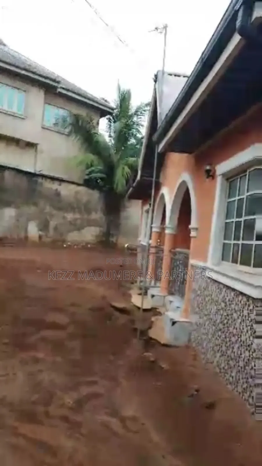 5bdrm Bungalow in Ohokobe Afaraukwu for sale in Umuahia