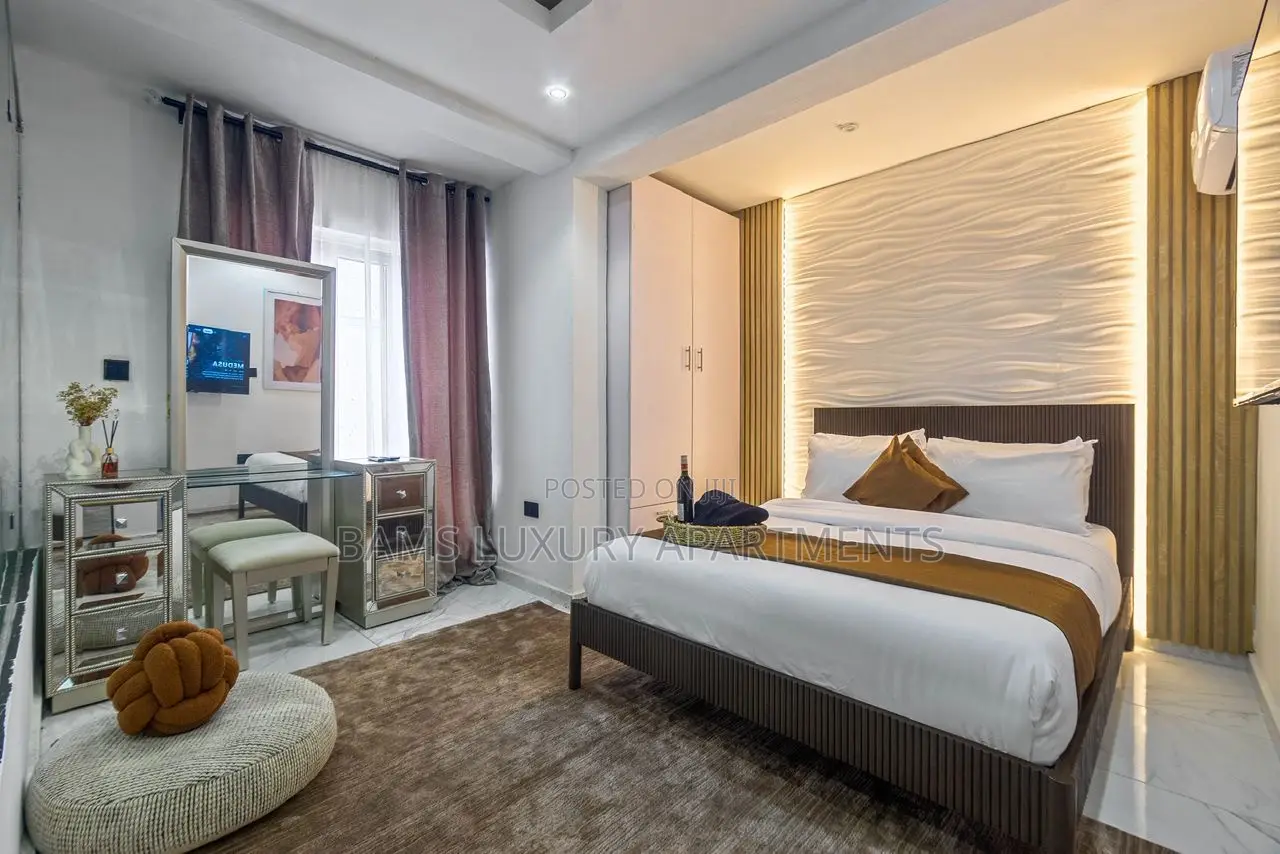 Short Stay Apartment Available at Lekki Phase 1 in Lekki Phase 1