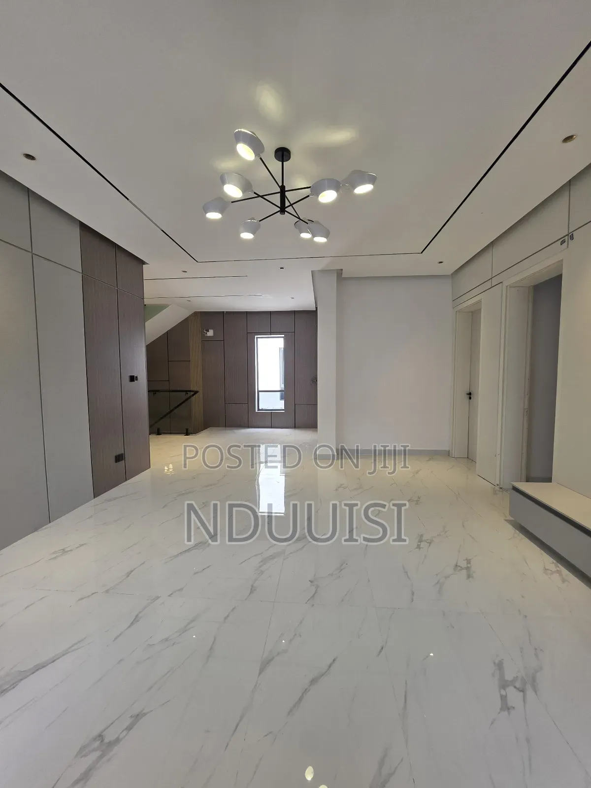 5bdrm Duplex in Lekki Phase 1 for sale in Lekki Phase 1