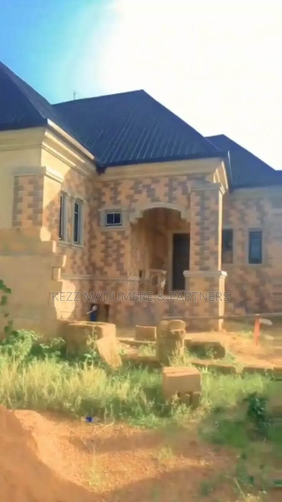 3bdrm Bungalow in Isieke Umuahia Abia for sale in Umuahia