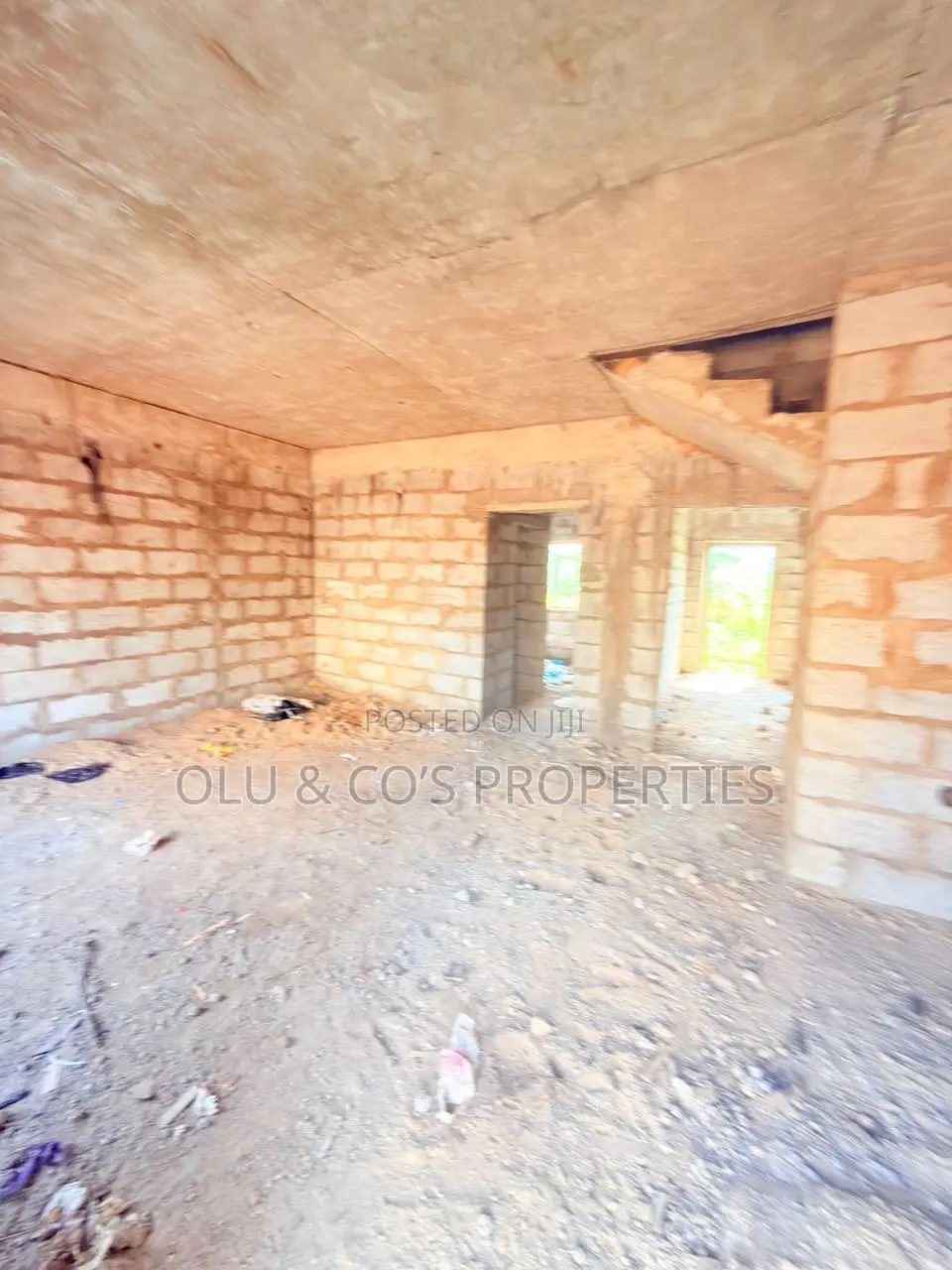 4bdrm Duplex in Lifecamp for sale in Life Camp