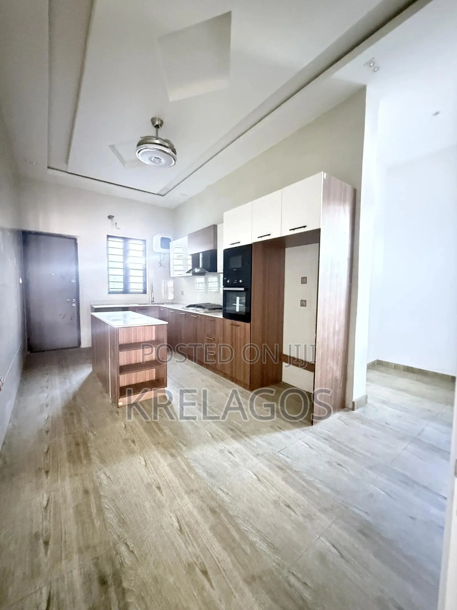 4bdrm Duplex in Ologolo for sale in Ologolo