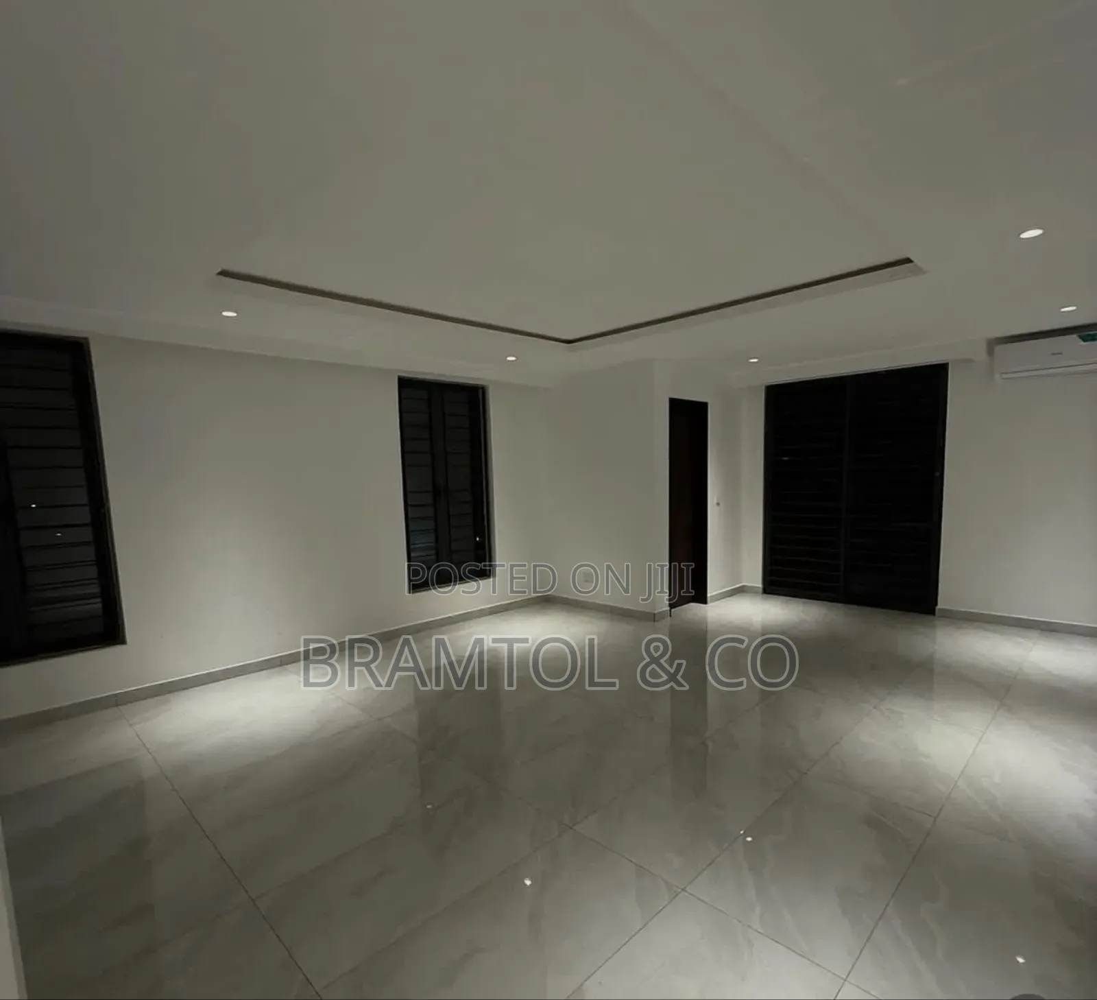 5bdrm Duplex in Katampe Extension for sale in Katampe Extension