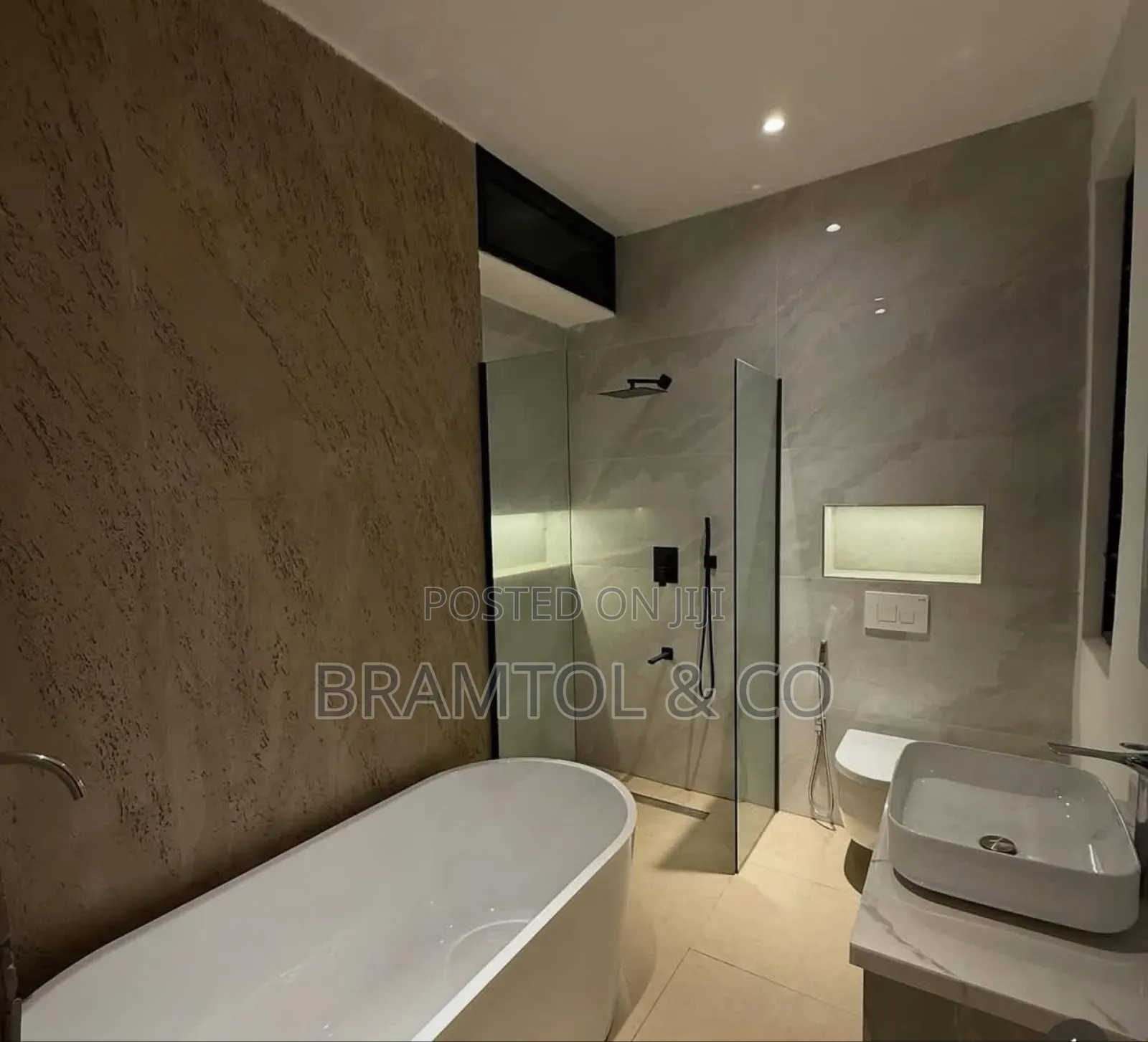 5bdrm Duplex in Katampe Extension for sale in Katampe Extension