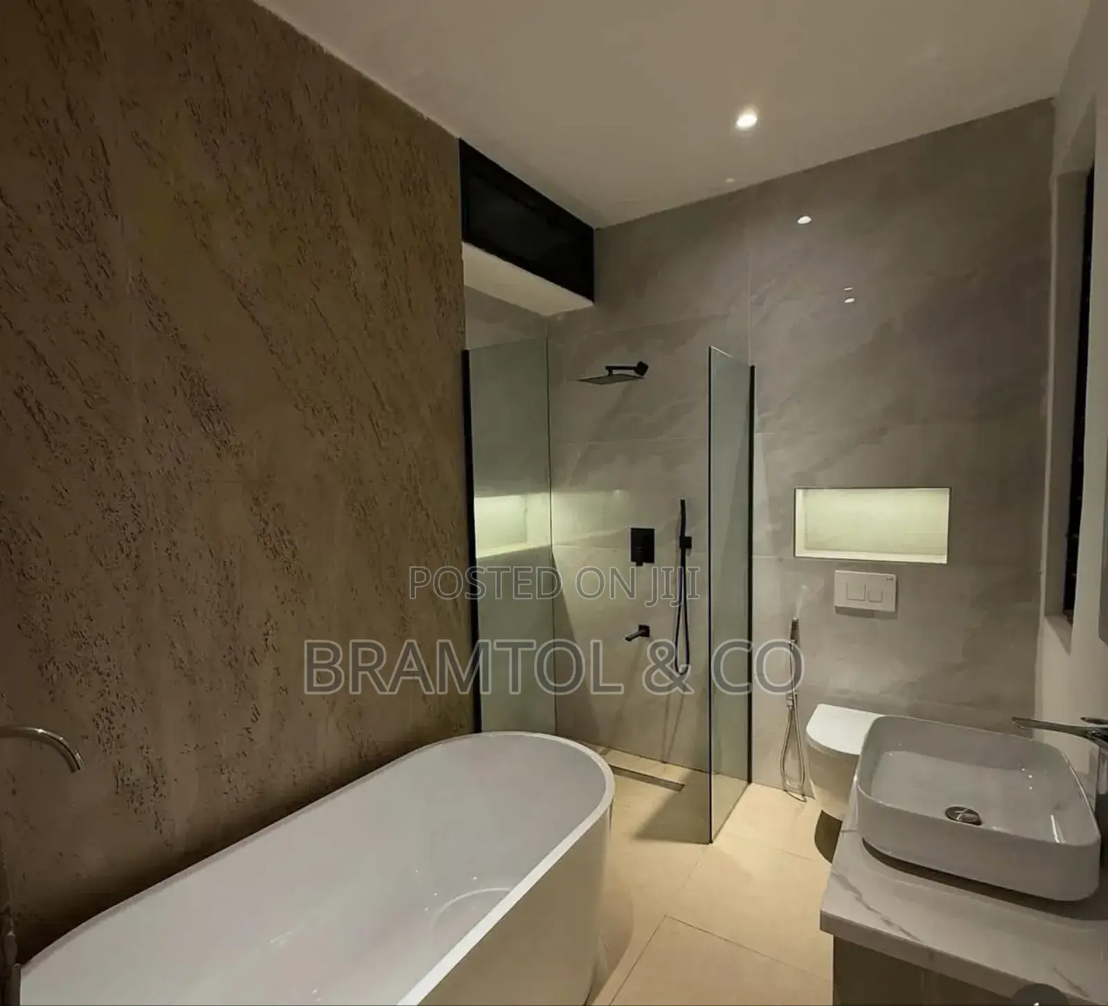 5bdrm Duplex in Katampe Extension for sale in Katampe Extension