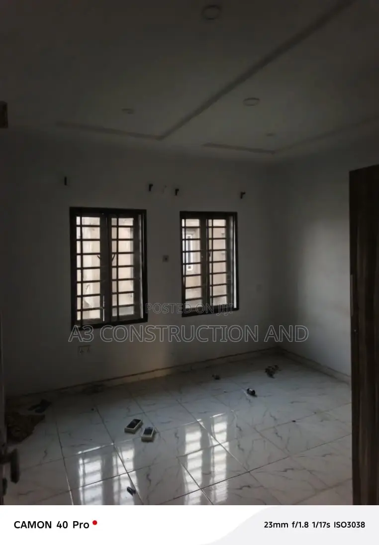 3bdrm Block of Flats in Bobby Olofa, Akobo for rent in Akobo