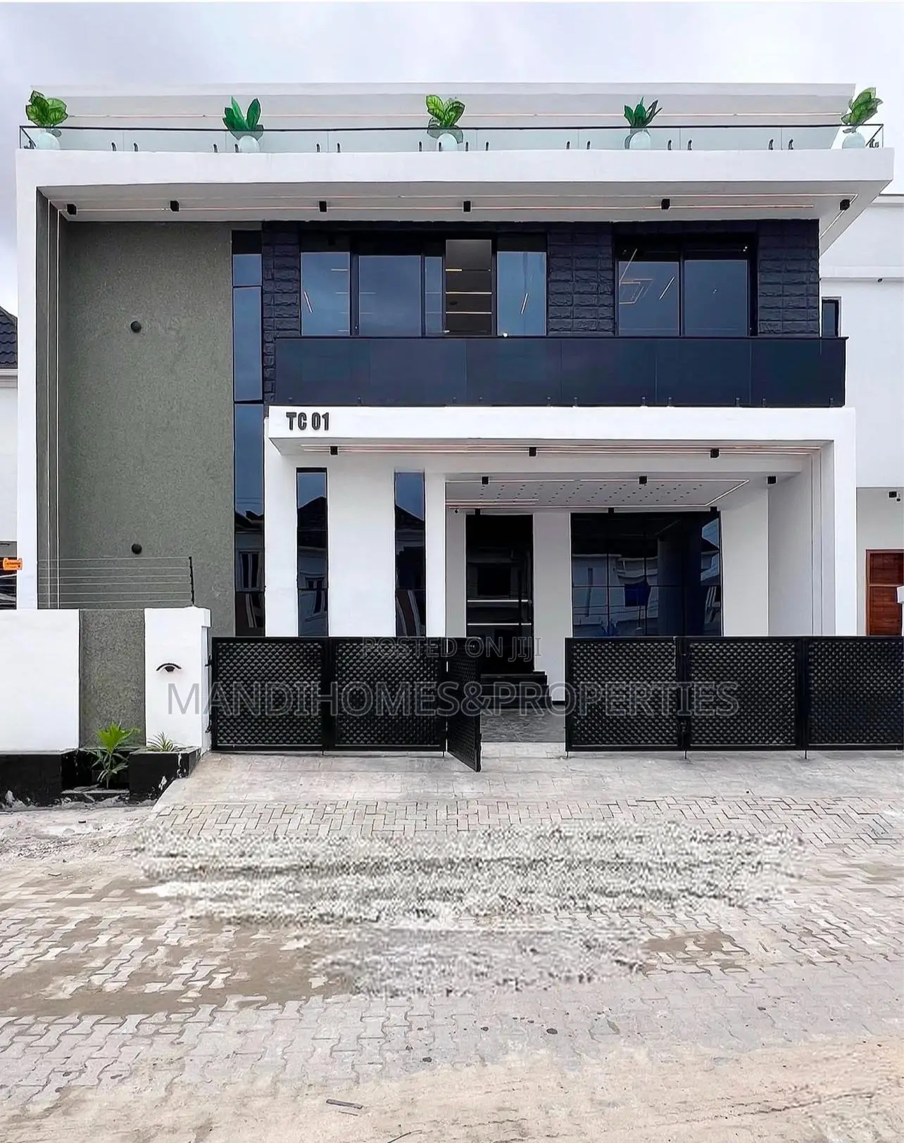 5bdrm Duplex in Ajah for sale in Ajah