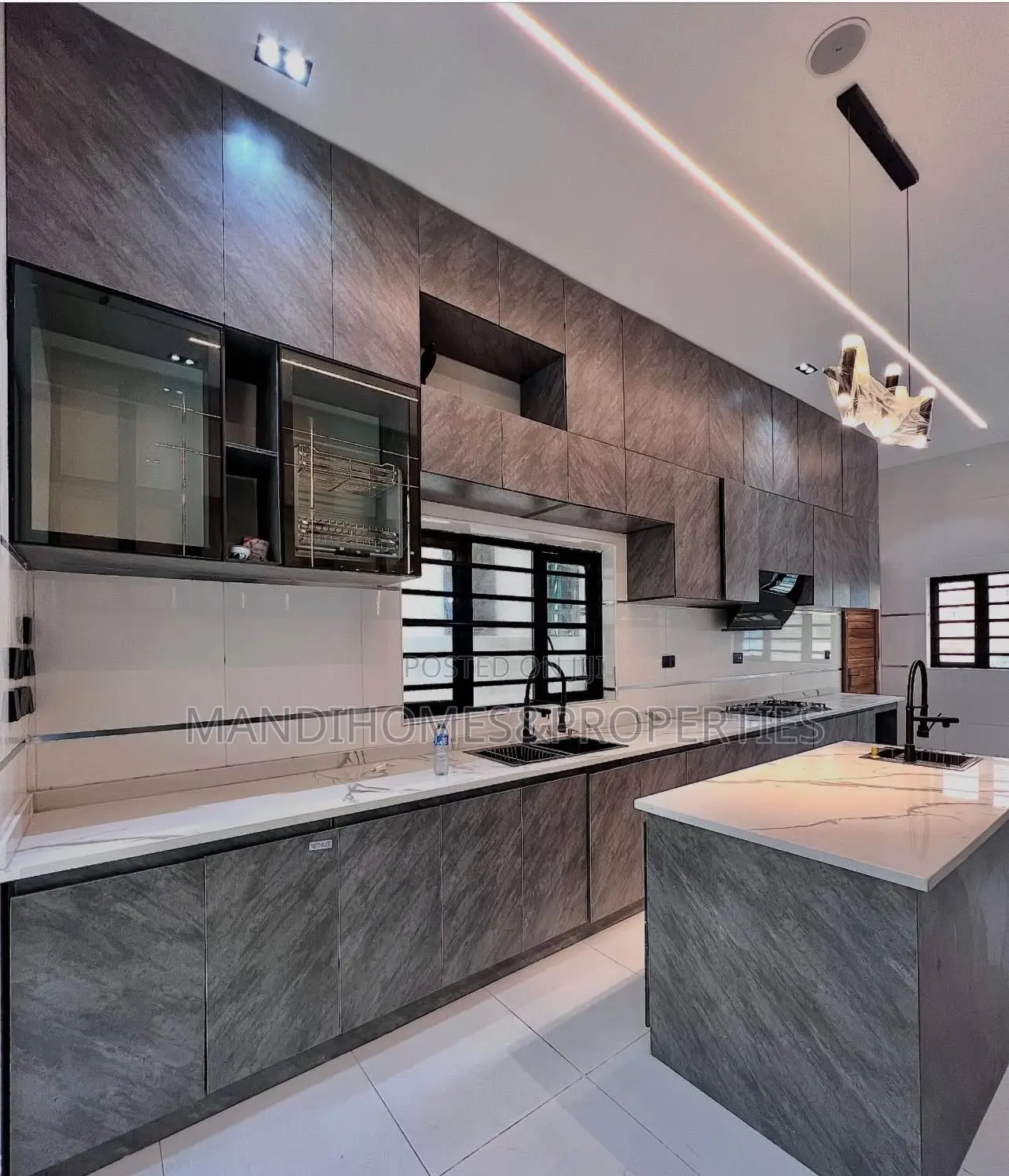 5bdrm Duplex in Ajah for sale in Ajah