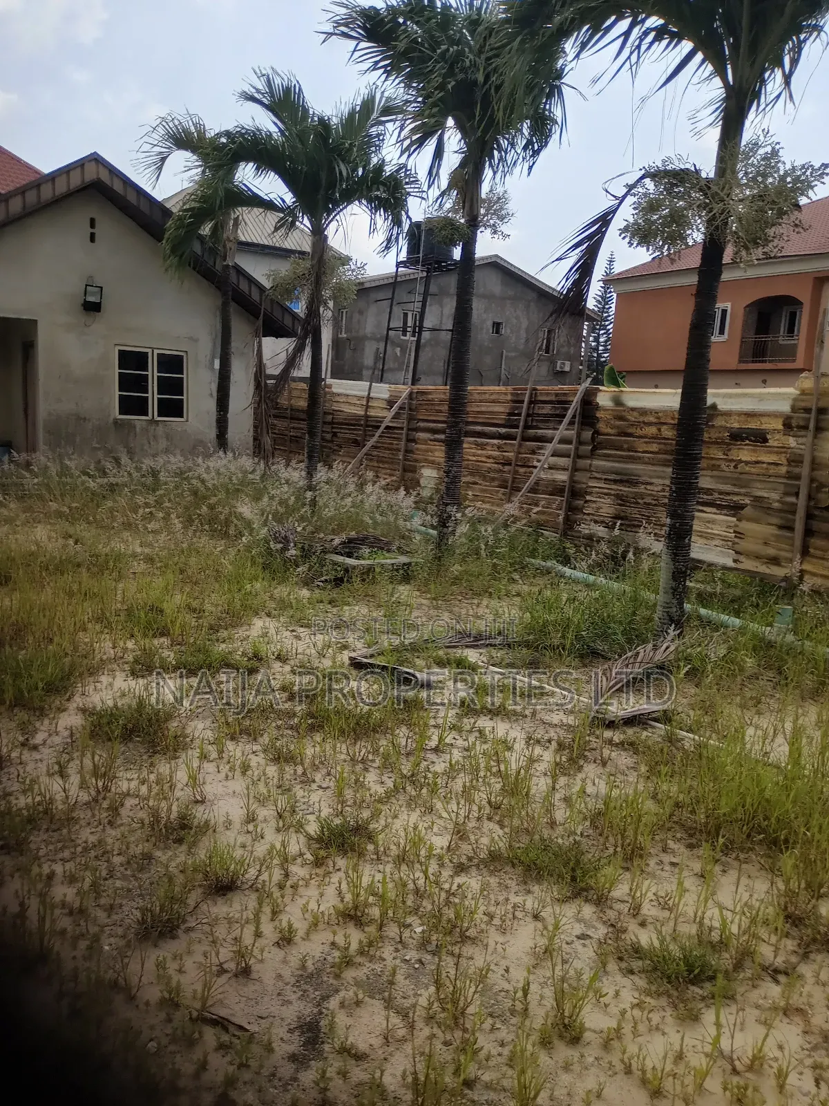 More Than Half Plot of 425sqm at Majek , Sangotedo for Sale in Sangotedo