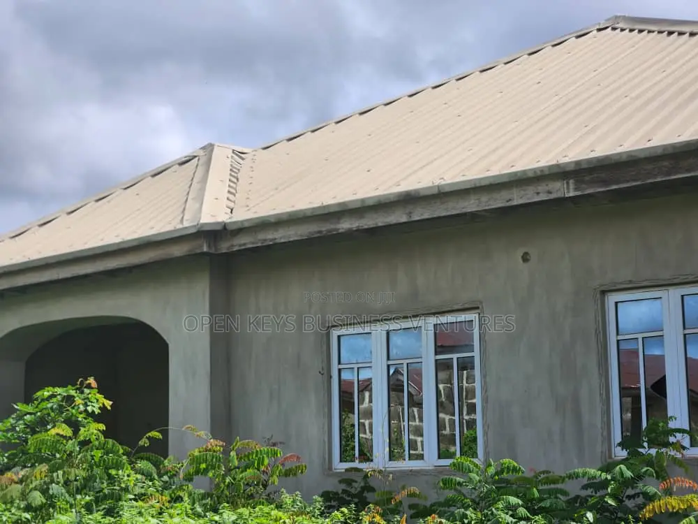3bdrm Bungalow in Orisunbare, Wire And, Apata for sale in Apata
