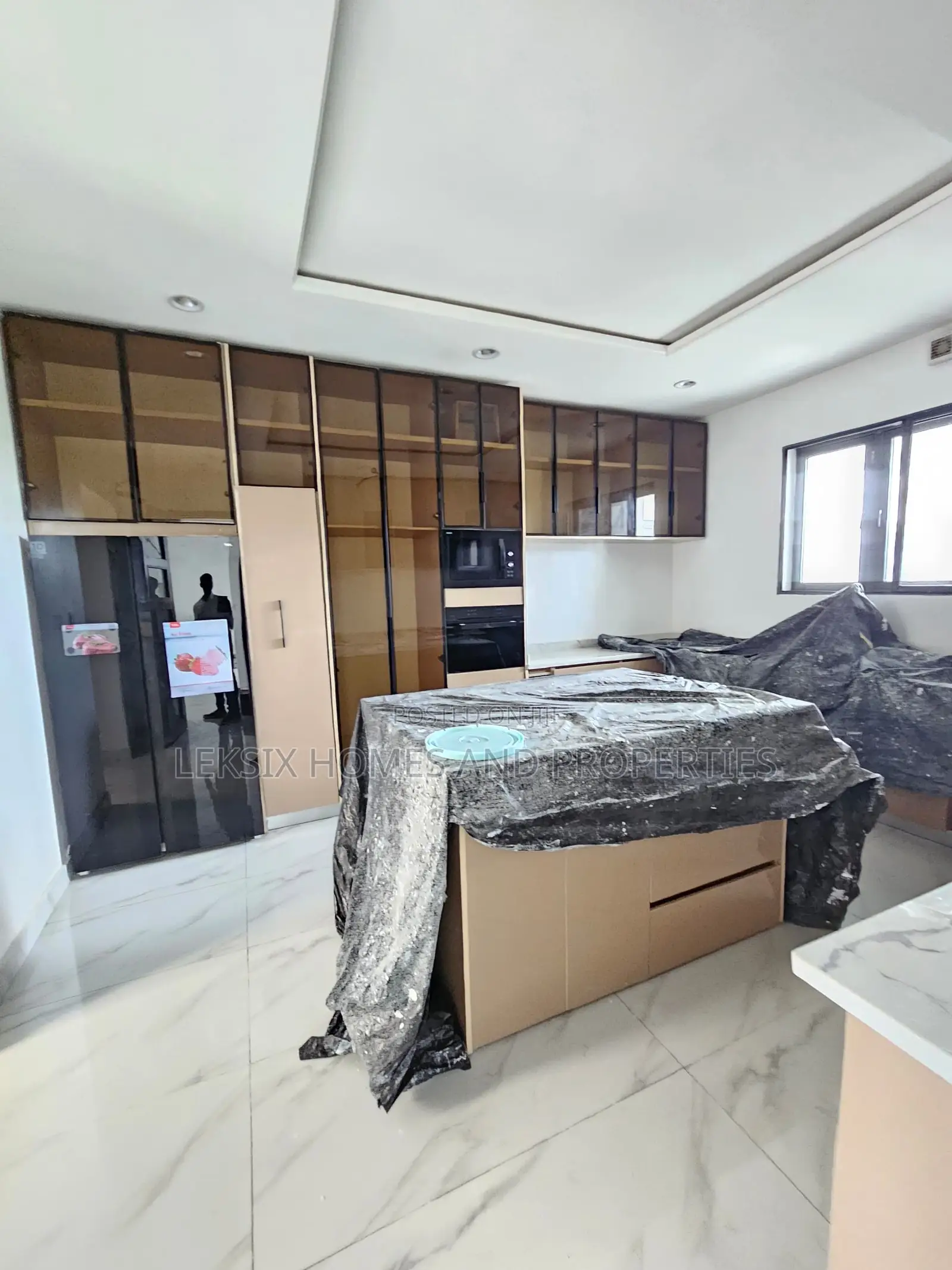 5bdrm Duplex in A Well Secured, Ikate for sale in Ikate
