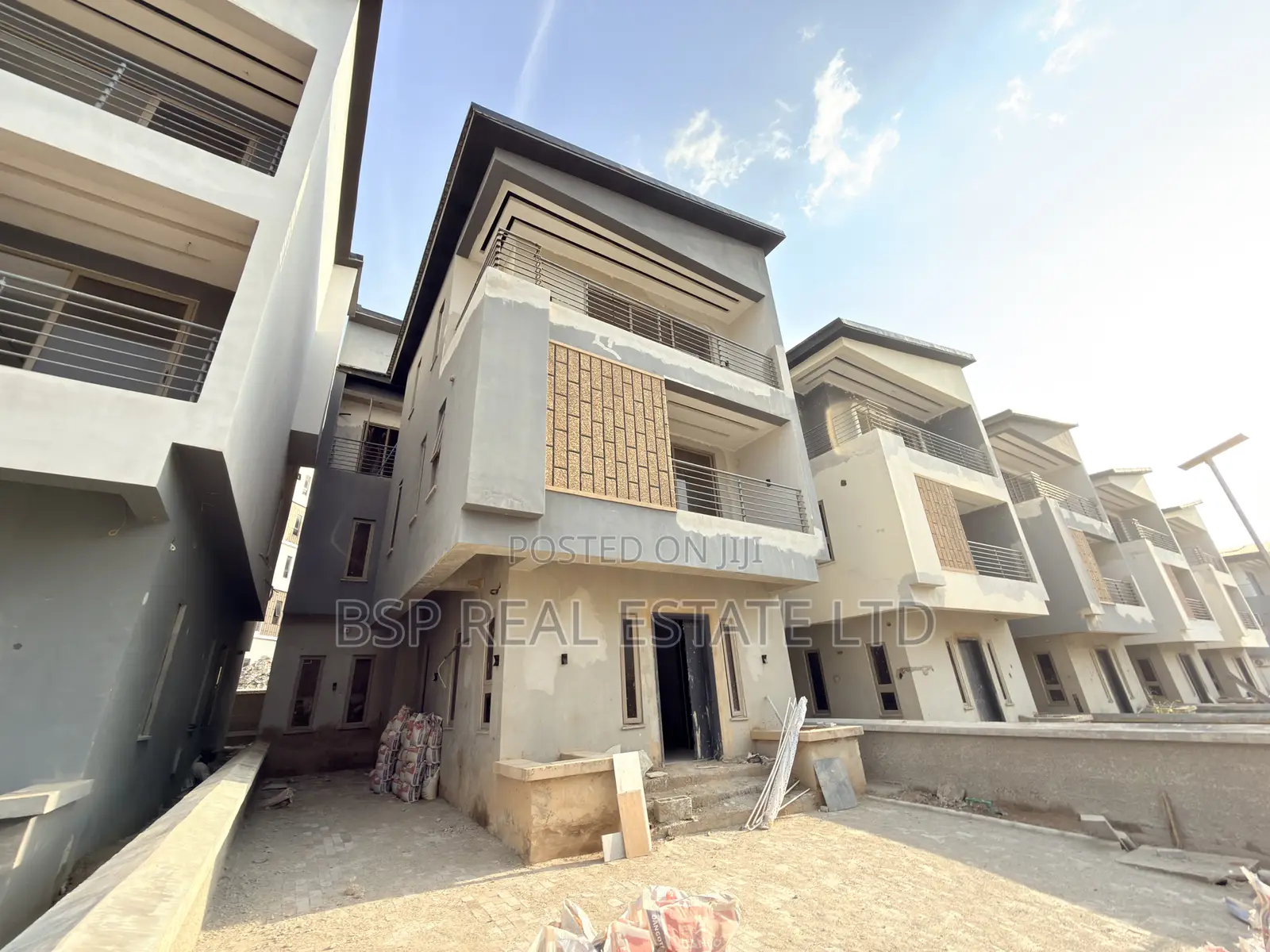 4bdrm Townhouse/Terrace in Beautiful, Mabushi for sale in Mabushi