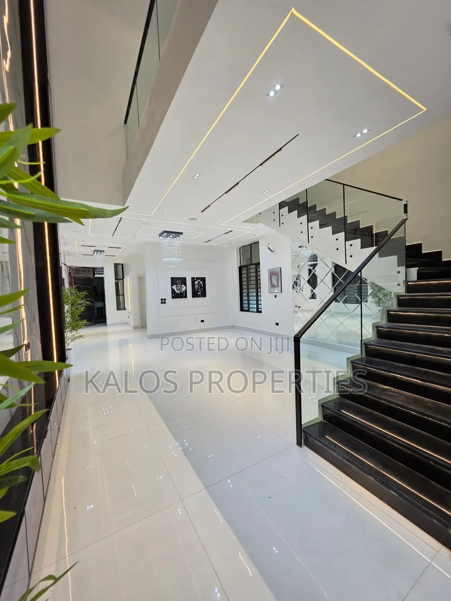 5bdrm Duplex in Chevron Toll Gate, Lekki Phase 2 for sale in Lekki Phase 2