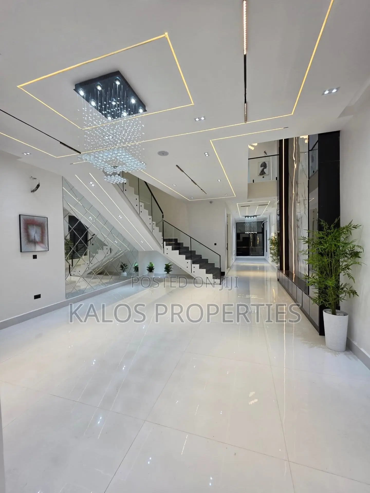 5bdrm Duplex in Chevron Toll Gate, Lekki Phase 2 for sale in Lekki Phase 2