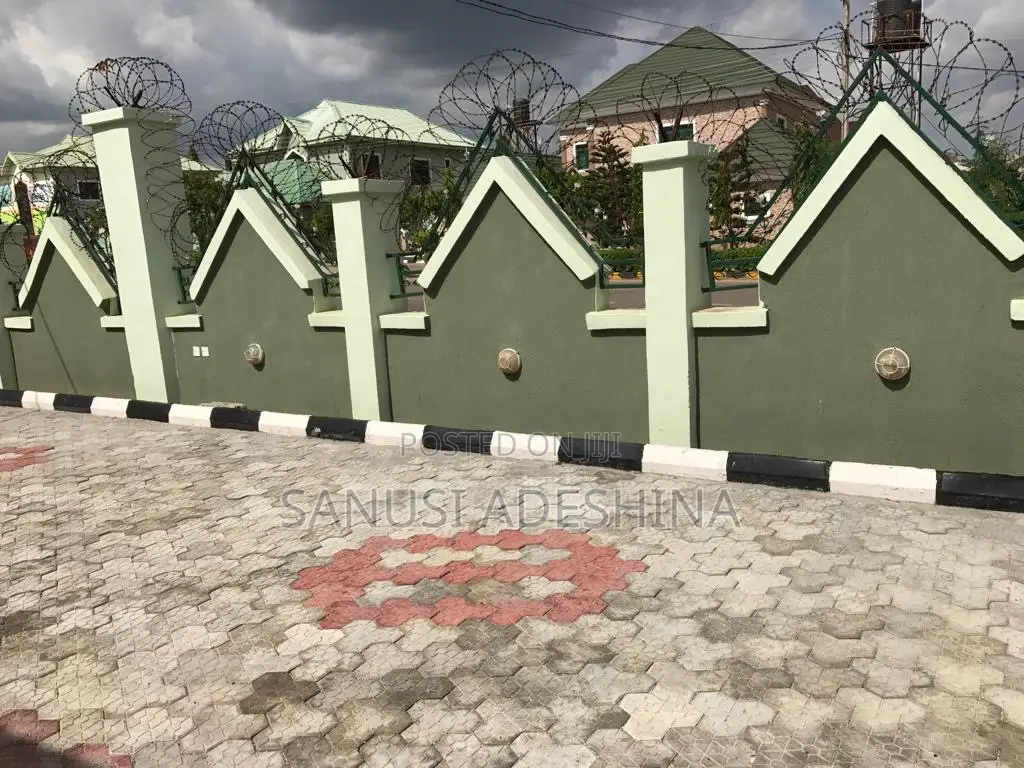 5bdrm Duplex in Gwarimpa Estate,Fct, Gwarinpa for sale in Gwarinpa