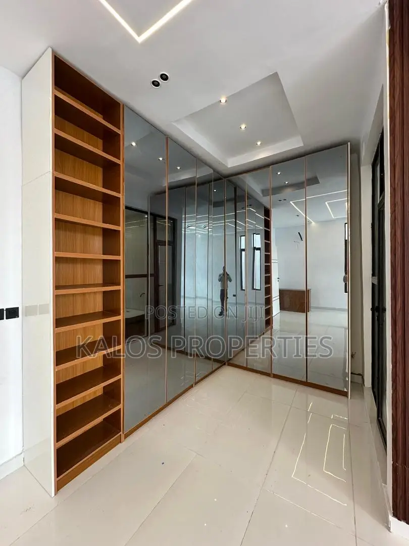 5bdrm Duplex in Lekki Palms City, Ado / Ajah for sale in Ado / Ajah