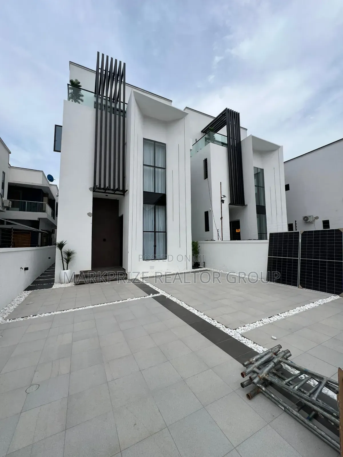 5bdrm Duplex in Lekki for sale in Lekki