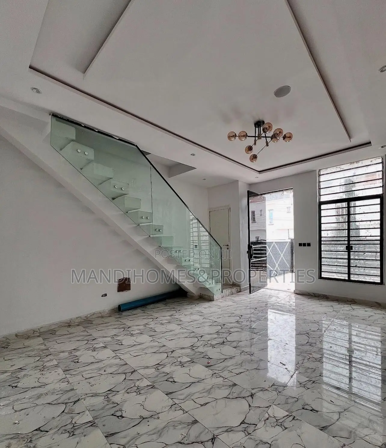 4bdrm Duplex in Lekki for sale in Lekki