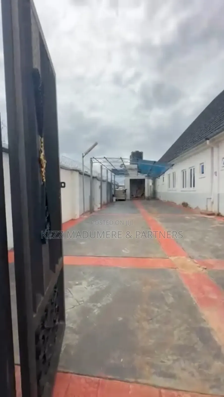 4bdrm Bungalow in Lodu , Umuahia , for sale in Umuahia