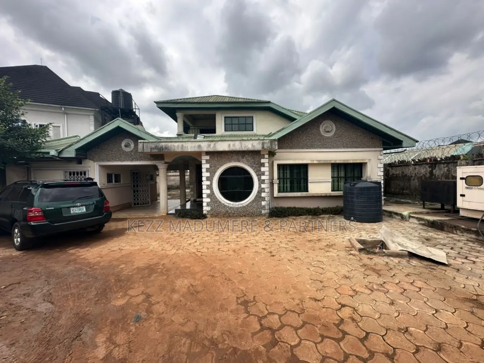 4bdrm Bungalow in Off Ikot Ekpene Rd for sale in Umuahia