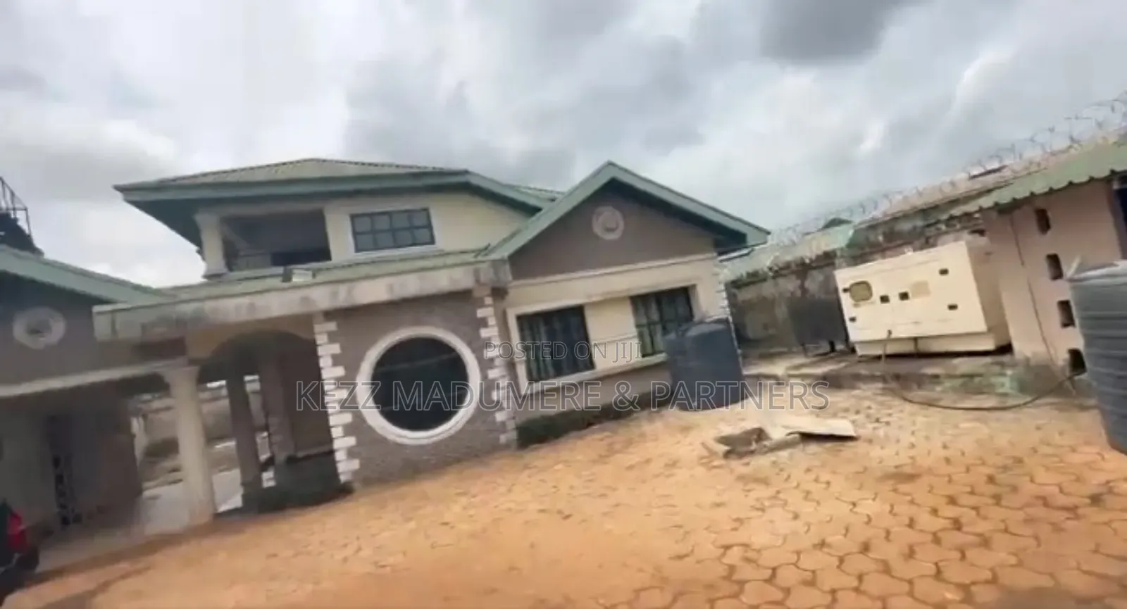 4bdrm Bungalow in Off Ikot Ekpene Rd for sale in Umuahia