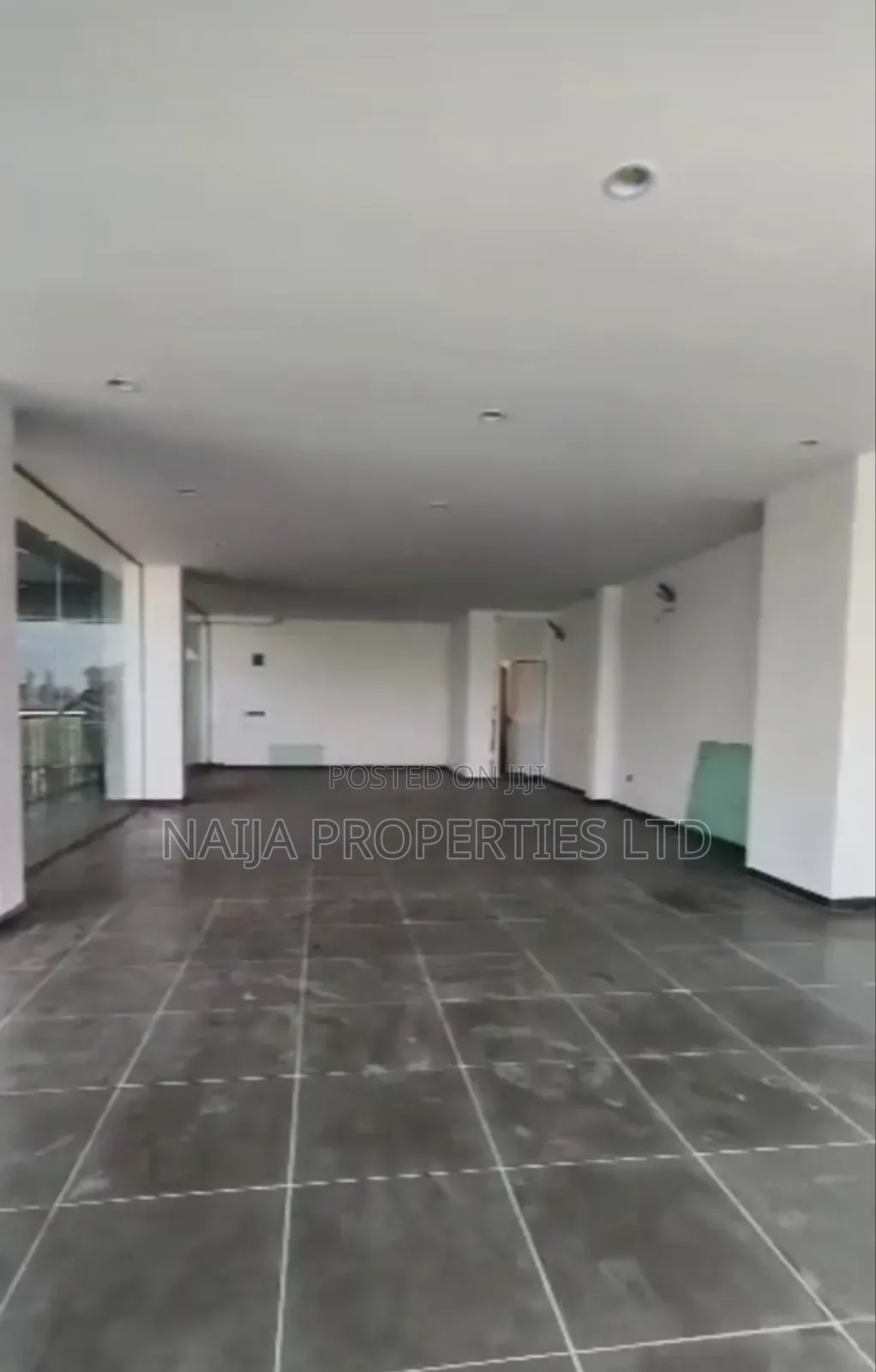 127sqm Office Space in Lekki Phase 1 for Rent in Lekki Phase 1