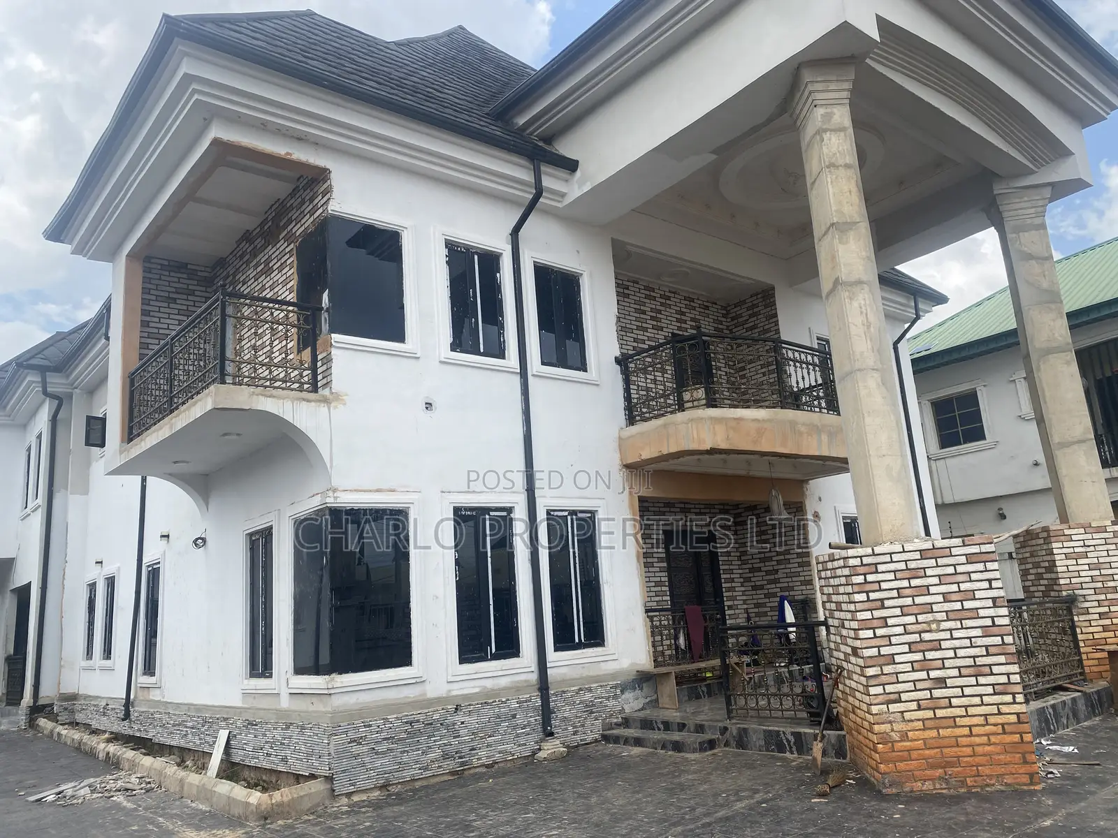 6bdrm Duplex in Benin City for sale in Benin City