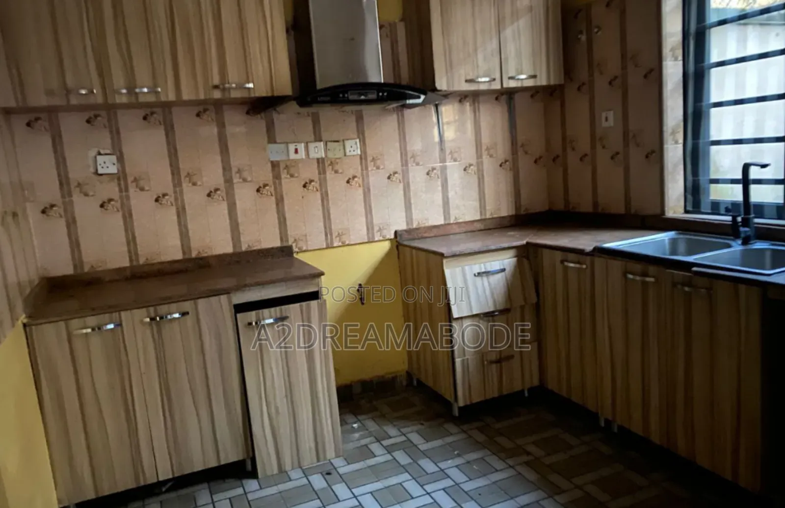 4bdrm Duplex in Magodo Phase 1 for rent in Magodo