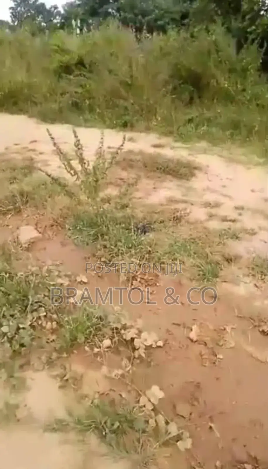 9.2 Hectares Kukwaba Near Train Station Closet to Wuye in Wuye
