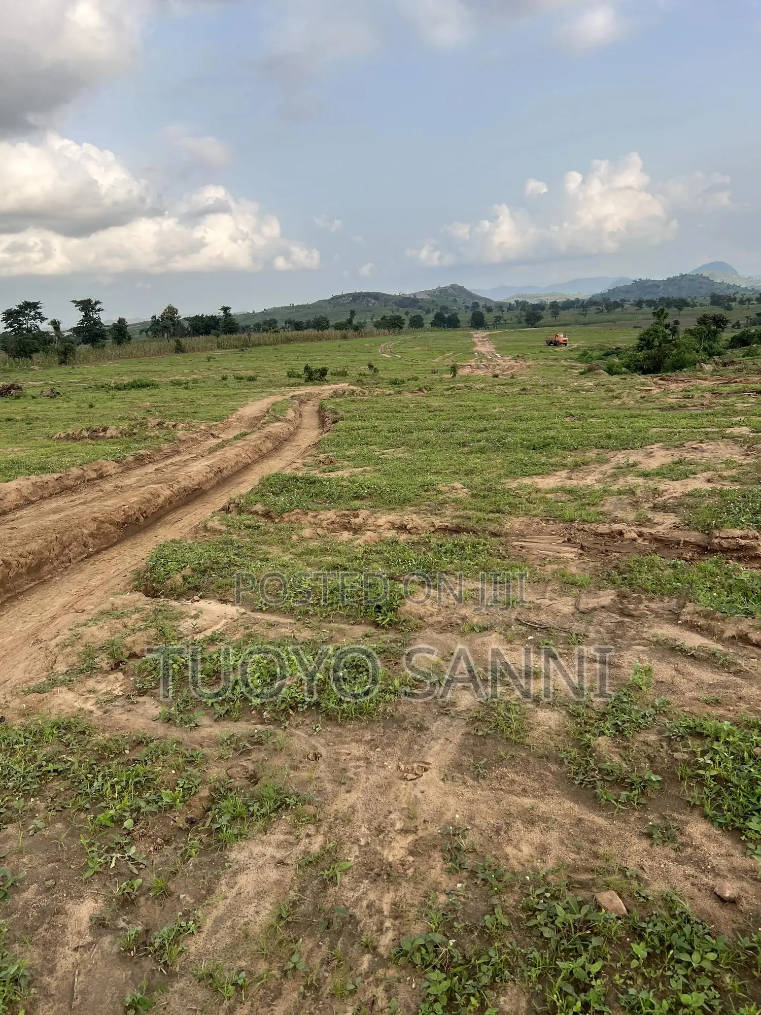250 SQM Land for 3 Bedroom Bungalow in Kuje