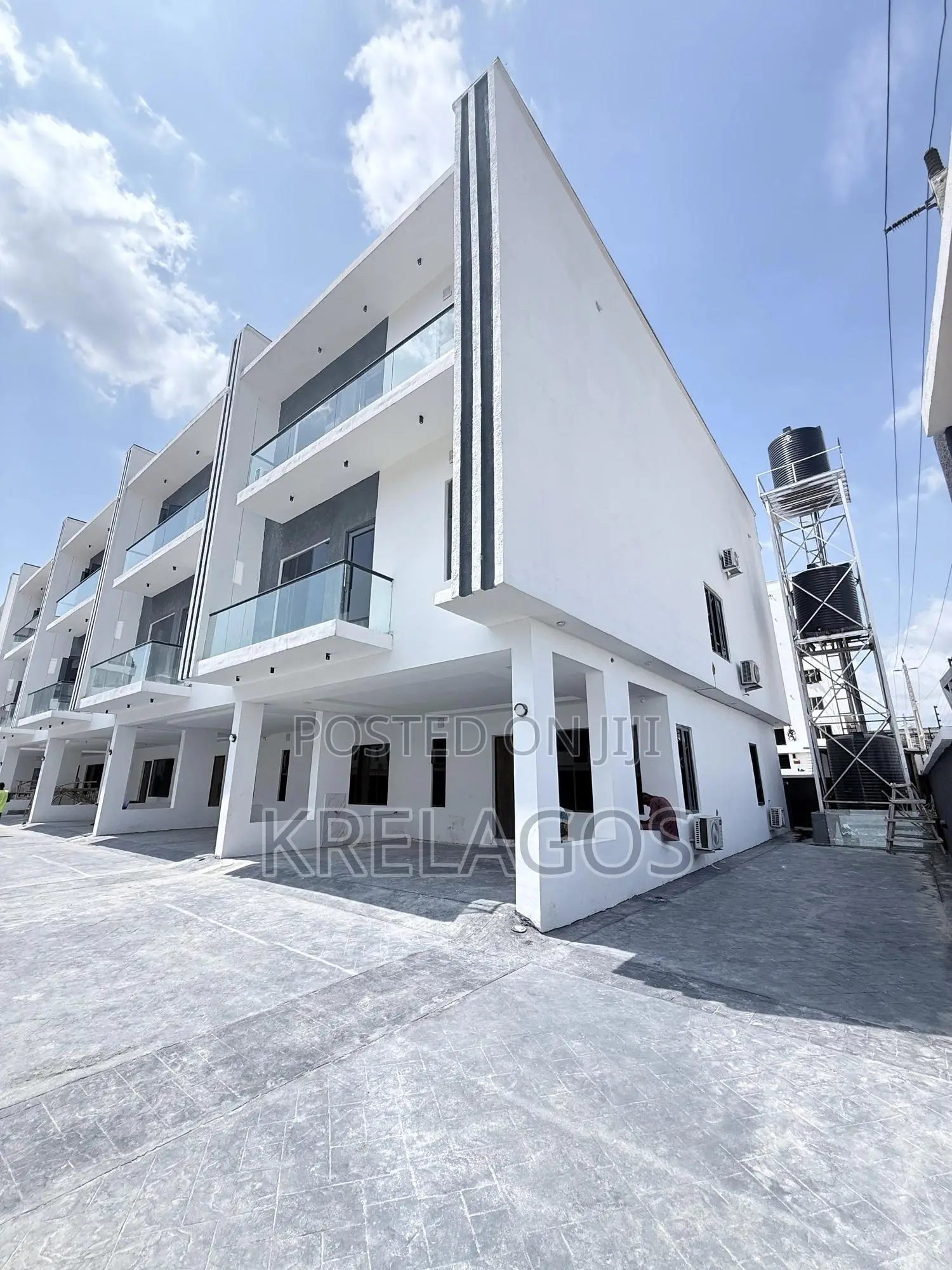 4bdrm Duplex in Ikate for sale in Ikate